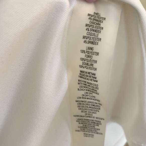 VINCE CAMUTO - Picture 6 of 8